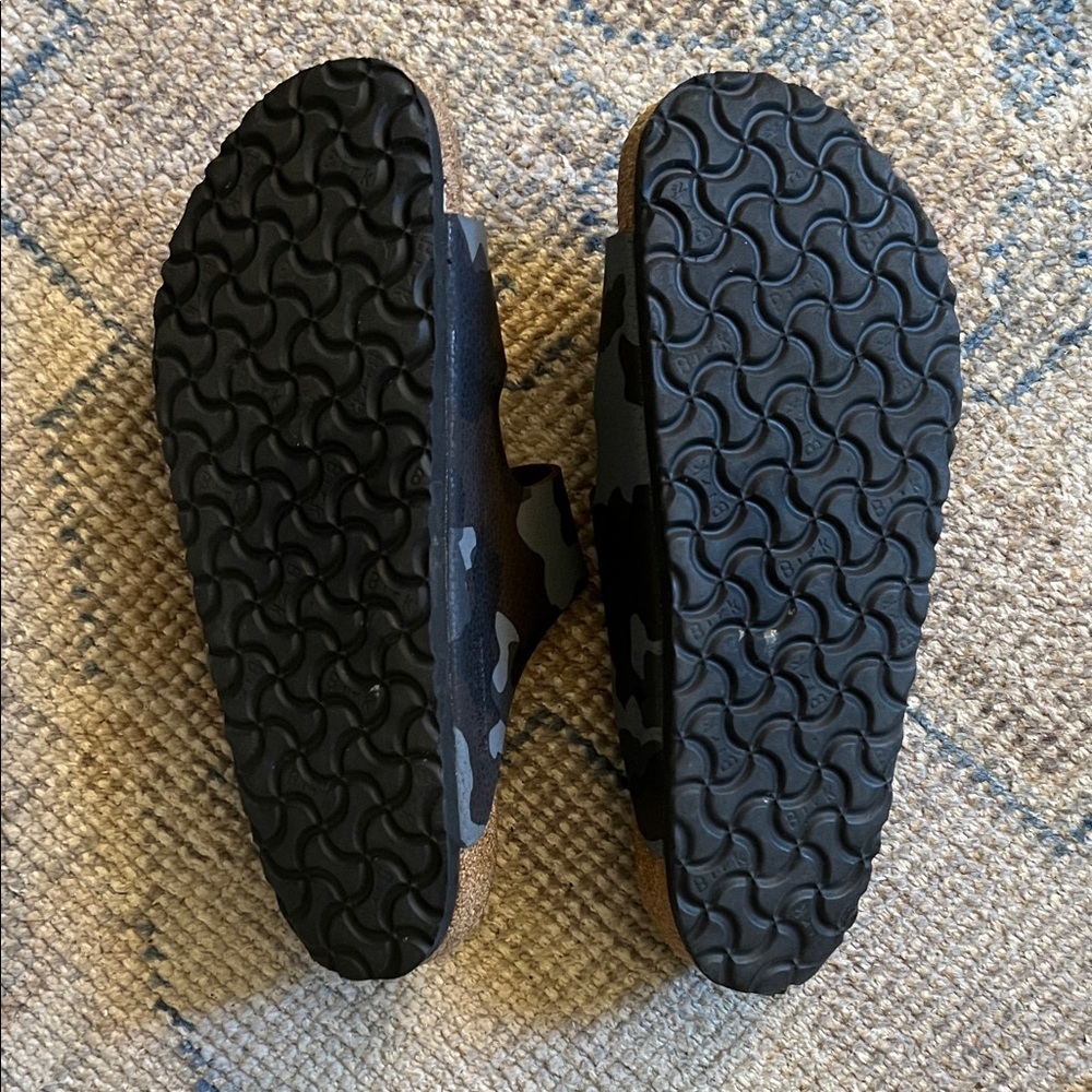Birkenstock Men's Black Camo Sandals - Picture 2 of 6